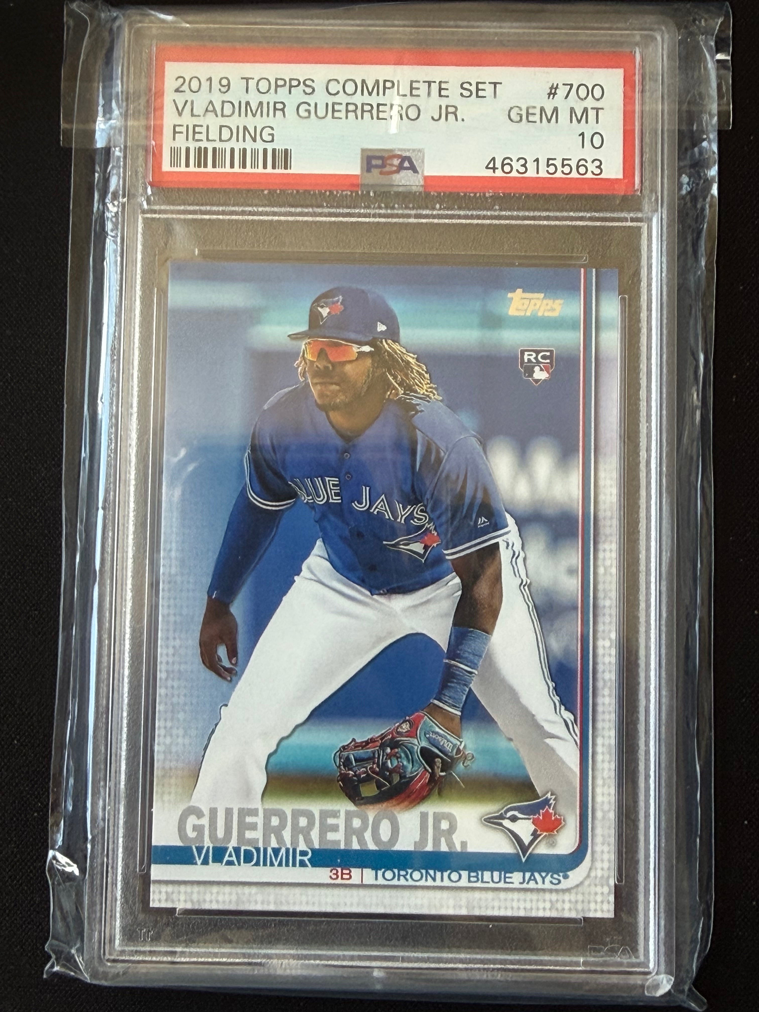 2019 Topps Complete Set #700 Vladimir Guerrero Jr Rookie PSA 10