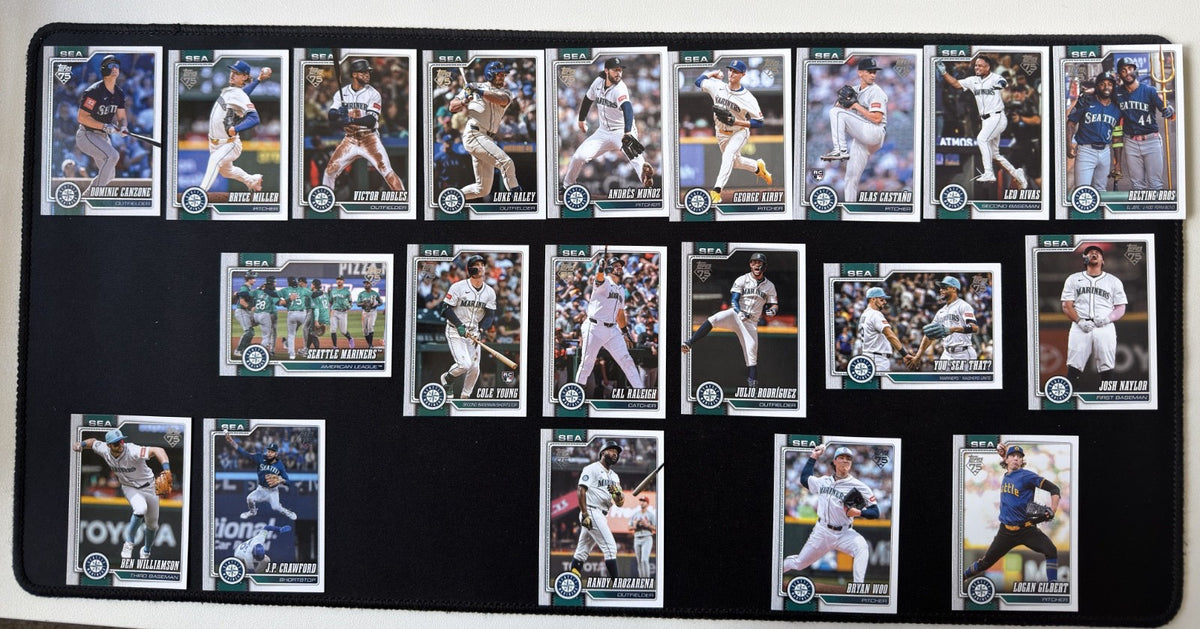 2026 Topps Series 1 & 2 Seattle Mariners team set, 21 cards